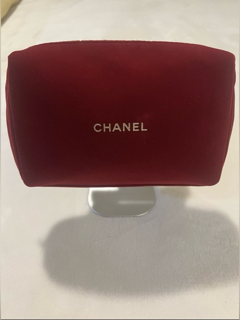 🩷CHANEL Velvet Cosmetic Pouch in Deep Red💚